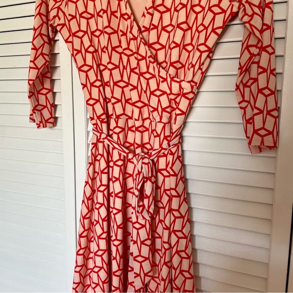41 Hawthorn Faux Wrap Dress - Picture 3 of 5